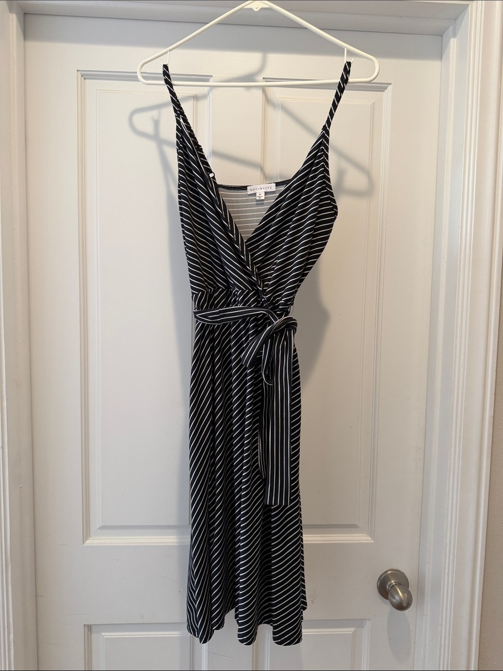 NWOT    Socialite wrap dress, Size M